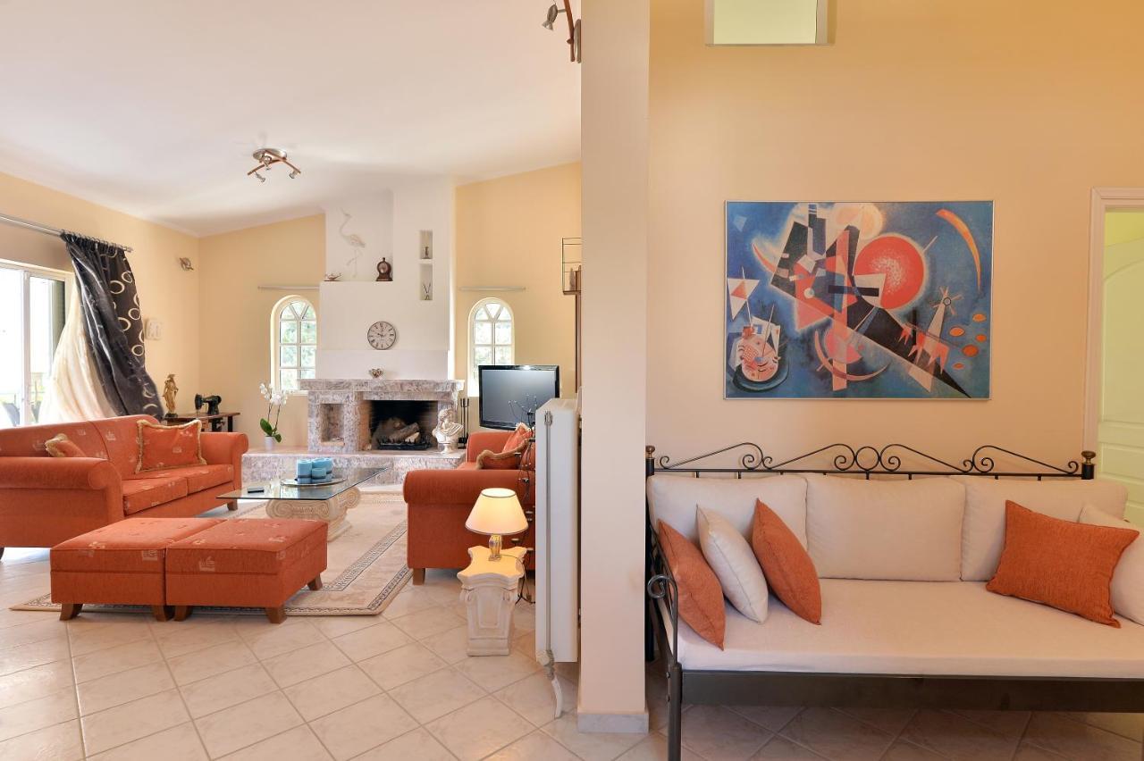 Domelia'S Luxury Apartments Near Airport & Beach Artemida  Dış mekan fotoğraf