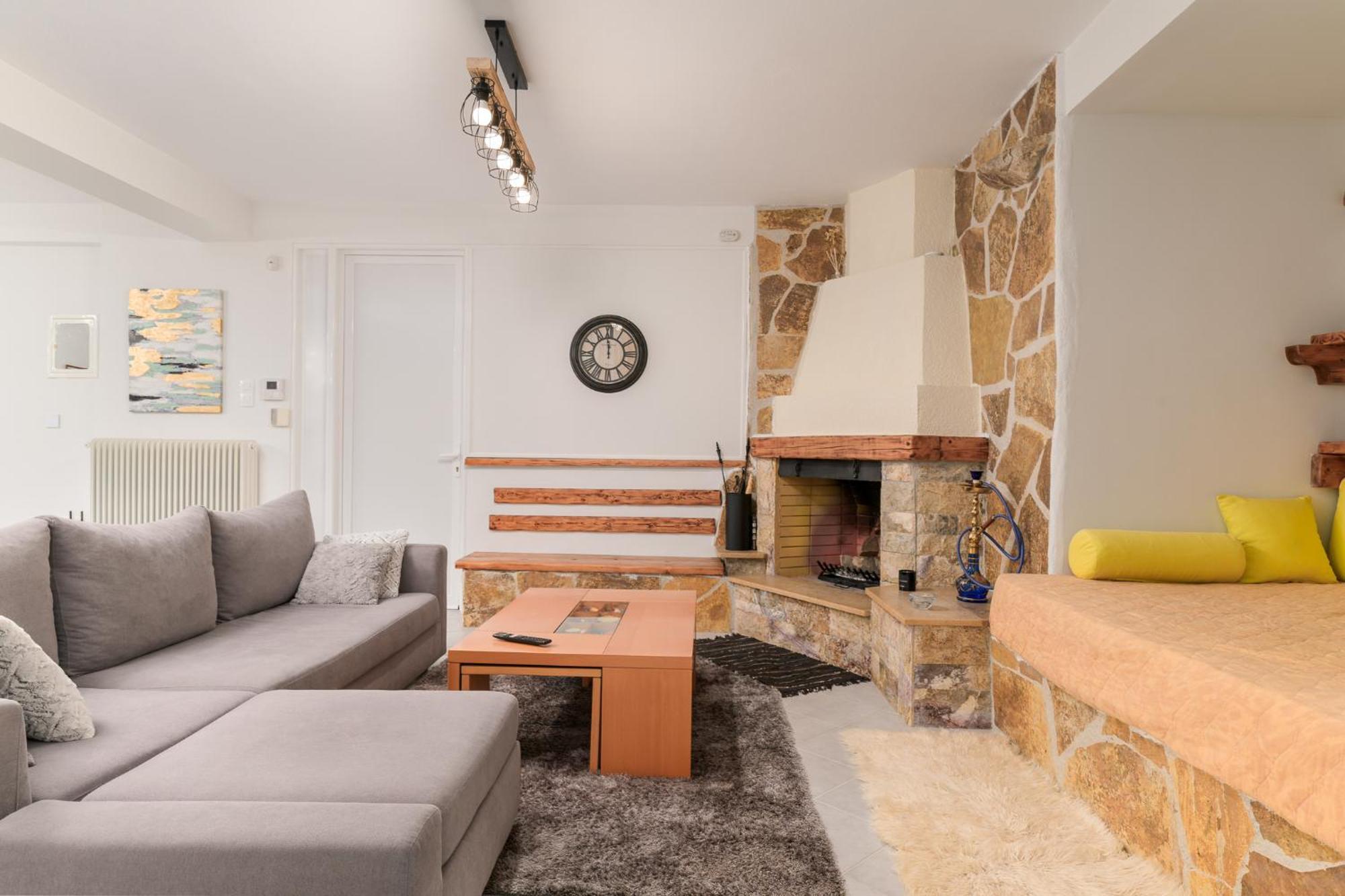 Domelia'S Luxury Apartments Near Airport & Beach Artemida  Dış mekan fotoğraf